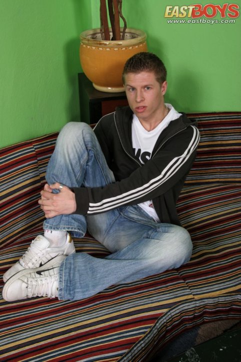 am20702.jpg
